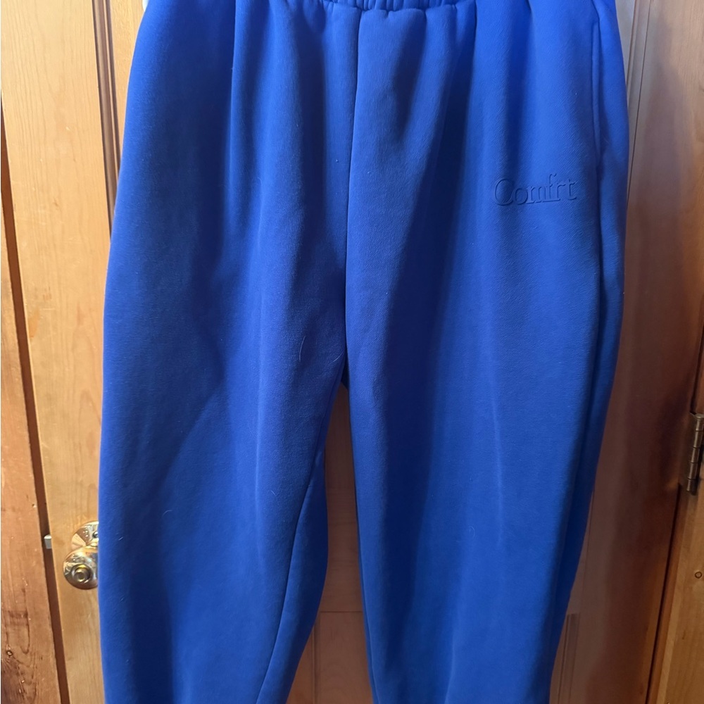 Comfrt Women's Blue Sweatpants